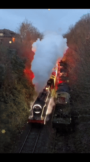 TREN NAVIDEÑO LUCES Y HUMO